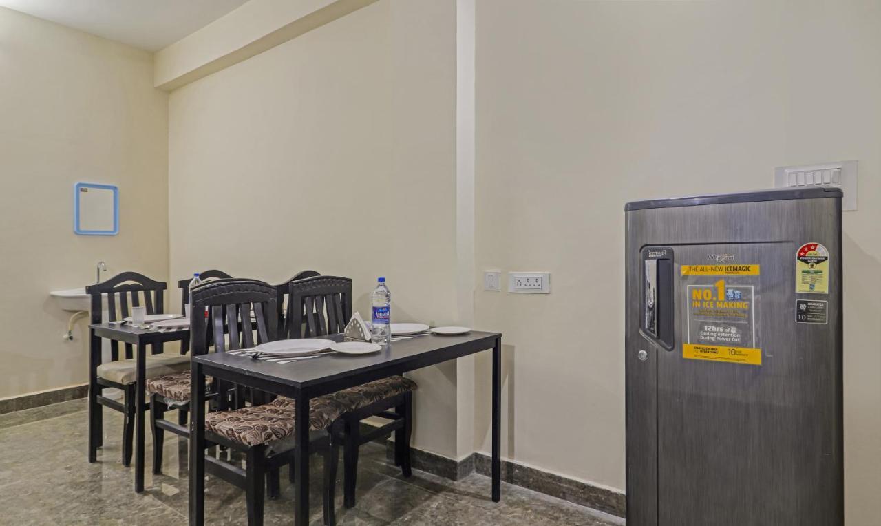 Treebo Trip Airport Pride Inn Hyderabad Exteriör bild